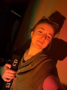 luna_berryy Evening with me 🫦 Pic 3