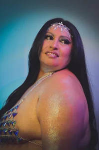 Keyla01_ kullanıcısının GLITTER SESION DE PHOTOS albümü -  8 fotoğraf