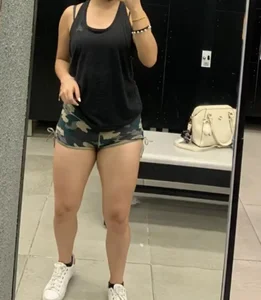 Sam_042 Public Pic