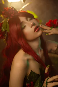 Anseru_ God is a woman, powerfull, poisonous and red hair ❤️ slika 4
