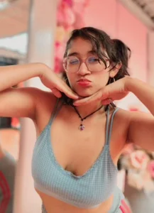 Lili_Gomez_ 🌸I need many kisses for me🌸 Pic 4