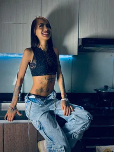 KarlaSlutSkinny__ kullanıcısının FOR YOU 💖 albümü -  7 fotoğraf