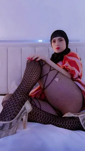 jamila_zair Tell me what your fantasies are, I'll help you make them come true 😈 Immagine 