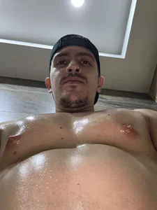 ALANNFERRER My muscles full of oil Hình 2