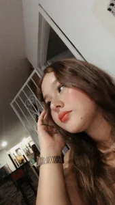 To fall in love 💕 de sharaa_miller  3 Imagens