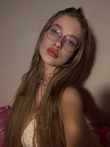 MyChoelove chloe Pic