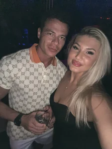 Rabbits_couplee Dubai Lounge Pic 4