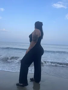 Scarlett_grey1 Vacation 🏝️🏄🌊🥥 Bilde 3