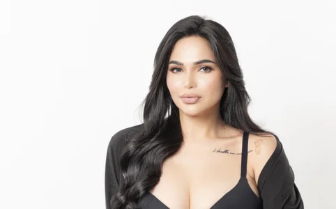 monicaconde Its monica Gambar 2