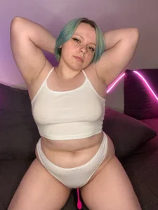 OliviaDelicious White Outfit Pic 4
