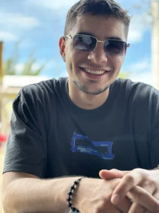 Amadeo_Wild 💙🔥 Pic 2