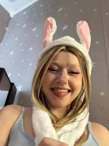 Cherry_Vessel Do I look like a female version of Bugs Bunny? Pic 2