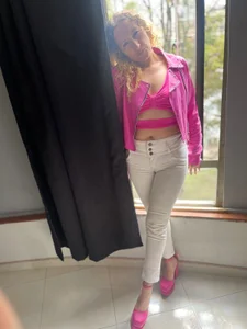 Charlotte-Sweet- window Pic 2