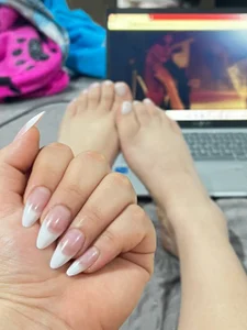 Kym_Owens's ✨Feet and hands✨ Sex Photo 1