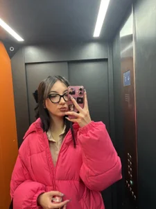 KarieDeever Public Pic 4