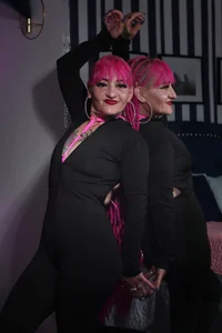 AzuraRousse Public Pic 4