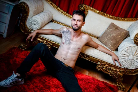 KingOfTemptation Taste Me with Your Eyes  3টি ছবি