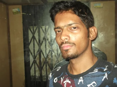 MY self de Live_f  2 photos