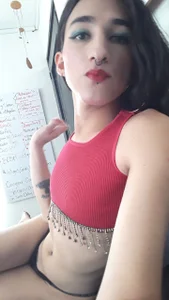 Evil_Queen13のRed Shirtの 6枚の写真