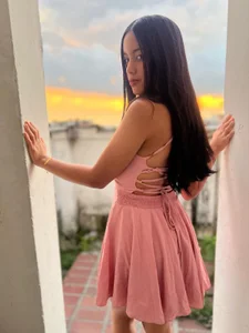 Carolina_NovoaL 🍑 One step back... and I leave you speechless. 😘 Immagine  2