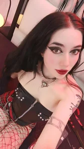 I am a hot and sensual latina 💥🍆 de alixxon1  2 photos