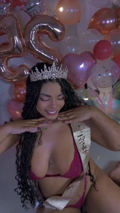 Nicolemorelli2: Birthday Queen👑✨ ( 7 фото)