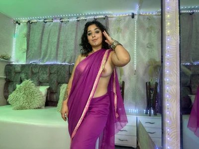 sophiaamethystt Saree Pic