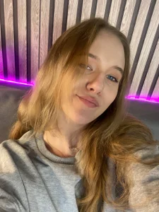 Casey_Sweeet Cute girl is cold Pic 8