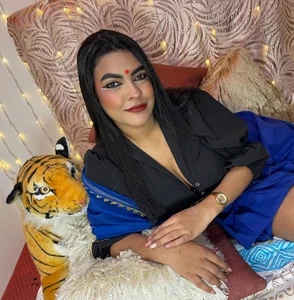 lakshmiraniiiのBlue Sariの 3枚の写真