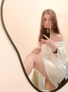 spaseGrace after shower Pic 5