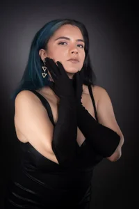 Kiara_Cruz__ sexy dress Pic 6