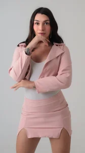 Businesswoman 💓 de Camila_Coxx  3 Imagens