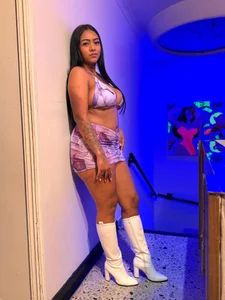 Liah_Sterling: A visual journey made to awaken your fantasies 🔥💎 ( 4 фото)