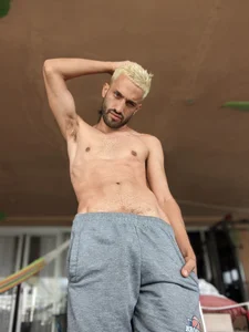 NicolasMave Public Pic 5