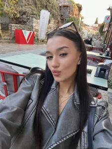 SophieLaine__ Public Pic 5