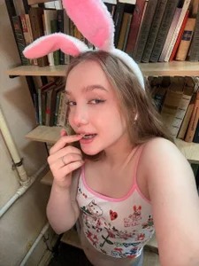 bambi_lu little Easter bunny🥕 Pic 3