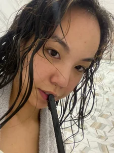 FreedaKulow do you like my eyes?💘  5টি ছবি