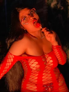 EmilyMIlkAnalのPublicの 4枚の写真