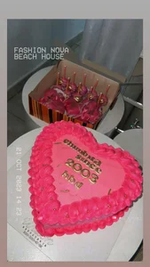 Zdjęcia Luisa_Fernandaa HBD 20❤️:  3