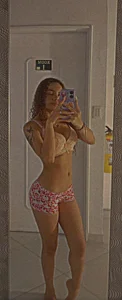 ElviraHancock_ Hii Foto 3