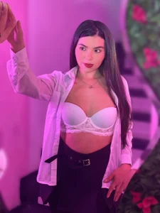 SophiaButt_ I'm happy you're here 💕🔥 Pic