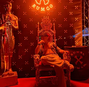 sessiontoyboy Public Pic 2