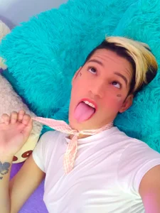 Ariel_Femboy_ :/ 圖片 9