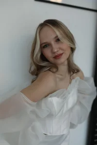 KarinRobertson Current Status: Unbothered Gambar