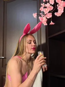 Moli_Mala Your bunny 💖 Pic 3