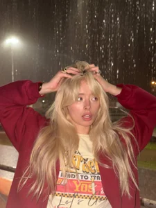 PollyLolly I am in the rain Pic