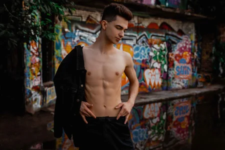 LarryProject's XXX Nude Photo 1
