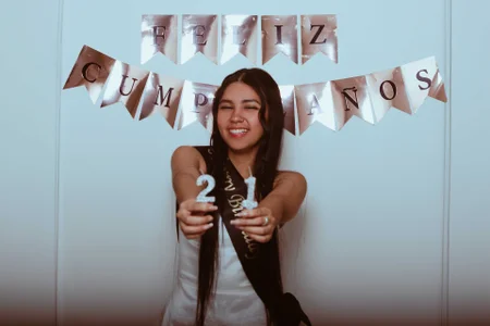 Larabrooks Happy birthday to me! 🎁🎂 사진 4