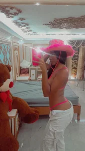 JanneCooper Public Pic 2