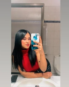 Melody_mins Public  2টি ফটো